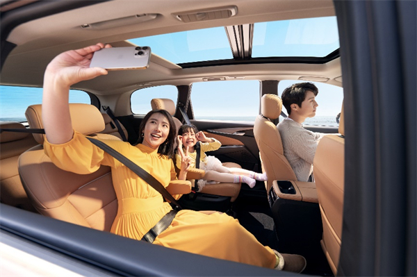 全球唯一10万级混动MPV——上汽大通 G50 混动上市，售价13.98万起