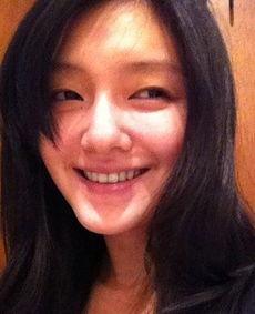 大饼脸吃娱乐瓜